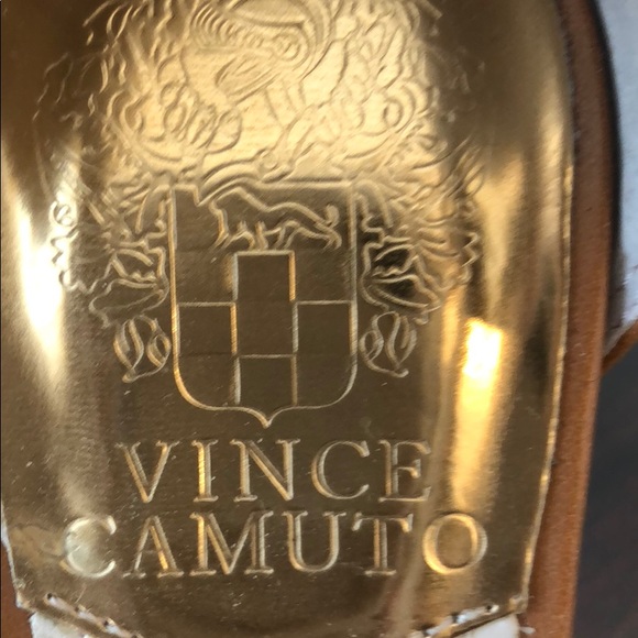 Vince Camuto tan leather kitten heel - Picture 5 of 8